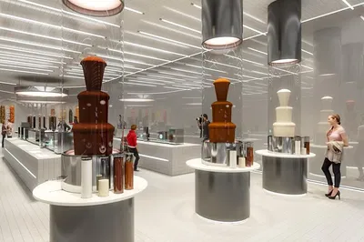 Indulge in Chocolate Paradise: Lindt Home Tour from Zurich!