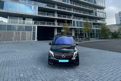 Effortless Bruges Arrival: Private Amsterdam Airport Transfer