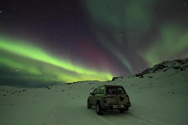 Iceland's Golden Circle & Northern Lights: Superjeep Adventure