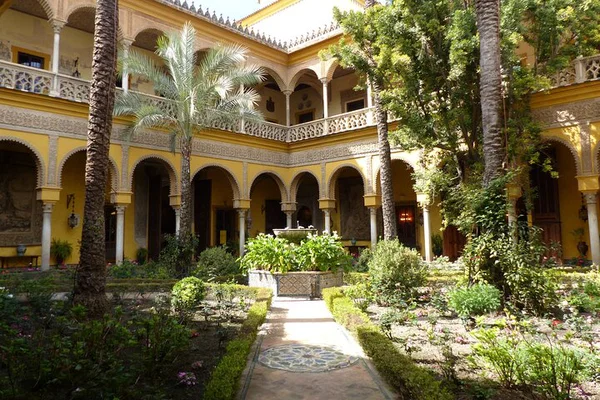 Step Back in Time: A Guided Tour of Seville's Las Dueñas Palace