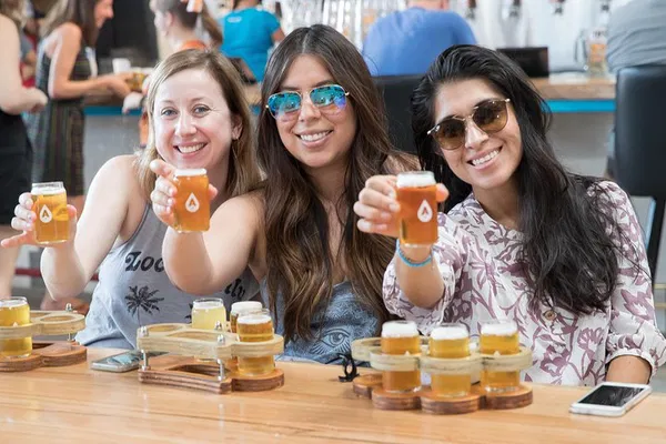 Austin Brewery Tour: Live Music & Craft Brews!