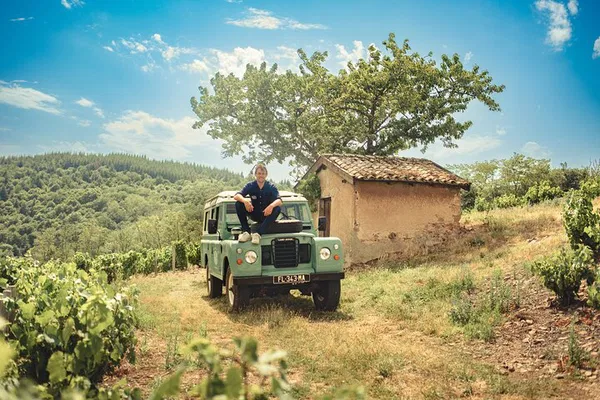 Beaujolais Wine Tour: Vintage Land Rover Adventure!