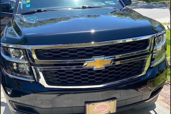 Luxury Airport Transfer: Melbourne to Orlando Private Chauffeur