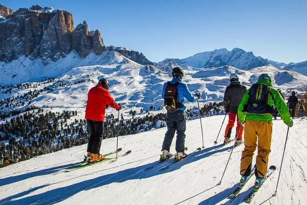 Conquer the Dolomites: Sellaronda Ski & Snowboard Adventure!