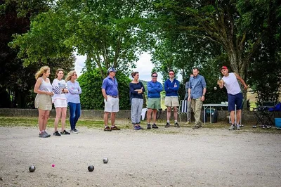 Provence Pétanque: Master Boules with Rosé & Views!