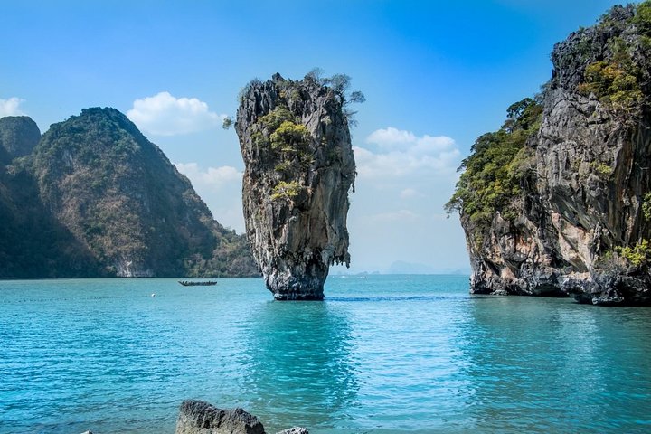 Phuket's Iconic James Bond Island Adventure: A Longtail Boat Excursion