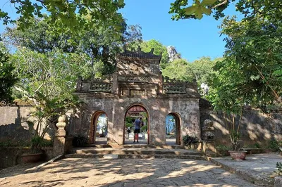 Unveiling Da Nang's Treasures: Marble Mountains, Caves & Culture Expedition