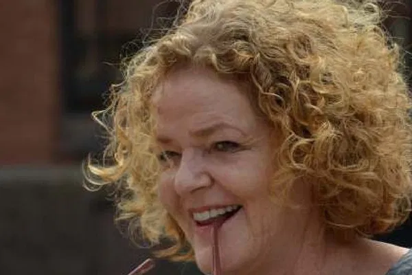 Discover Hamburg's Westside: An Exclusive Driver-Guided Coastal Tour