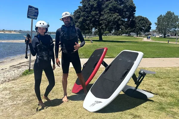 eFoil Lesson: Fly Above Water in Miami!