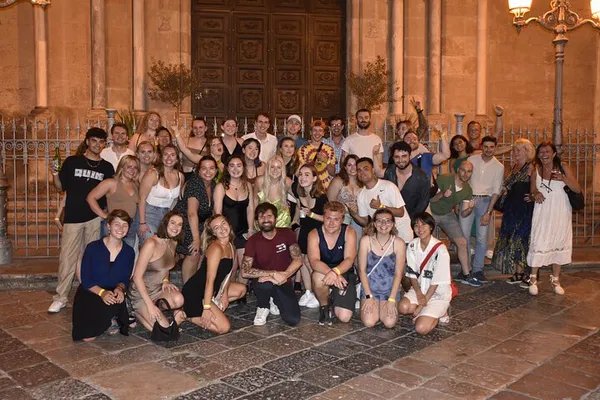 Palermo's Ultimate Nightlife Adventure: Pub Crawl Edition!