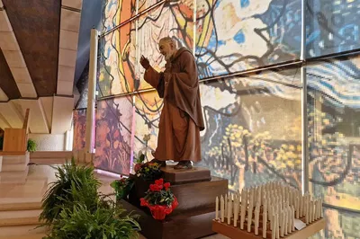 Image 3