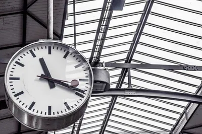 Effortless Airport Transfers: Heathrow to London City with Private Chauffeur