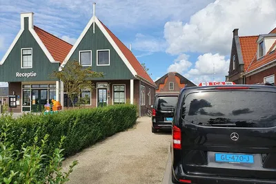 Unveiling Dutch Charm: A Private Old-Holland Tour from Amsterdam