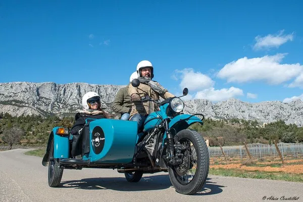 Aix-en-Provence Sidecar Tour: Cézanne Road Adventure