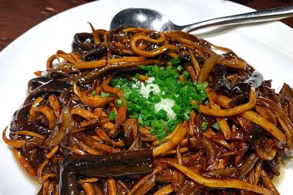 Shanghai Food Tour: Evening Eats & Hidden Gems