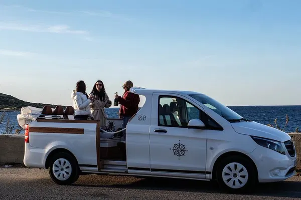 Palermo CruiserCar Tour: Royal Sightseeing Adventure