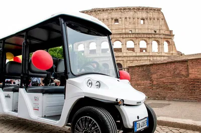 Rome's Iconic Landmarks: A Golf Cart Adventure Through History