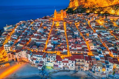Discover Arab-Norman Art: Monreale and Cefalù Half-Day Excursion