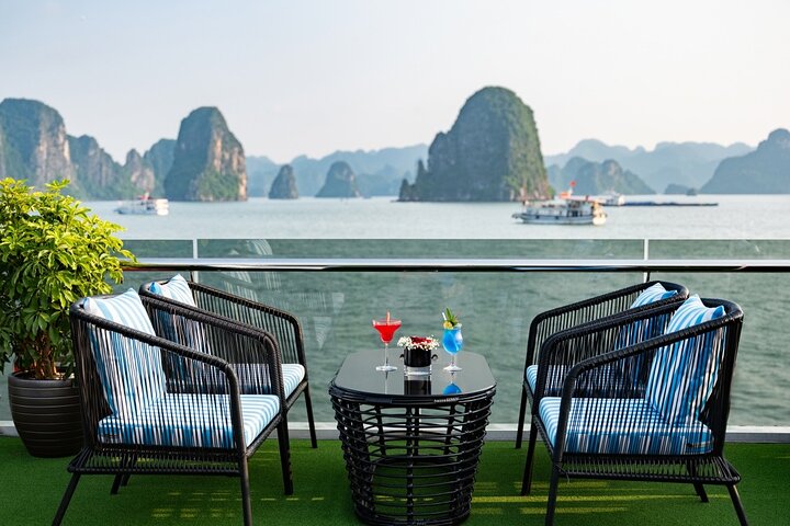 https://images.dyvarcity.com/experience-images/dyvarcity_dc28a79d9d3458ff97723e08c_ae.jpg