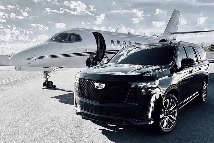 Private Toronto Airport Transfer to Downtown