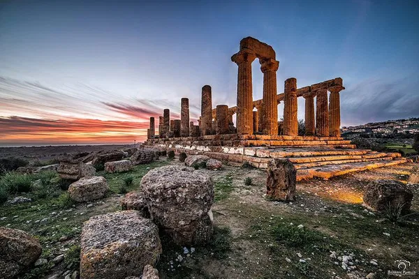 Unveiling Sicily's Wonders: Agrigento & Scala dei Turchi Adventure