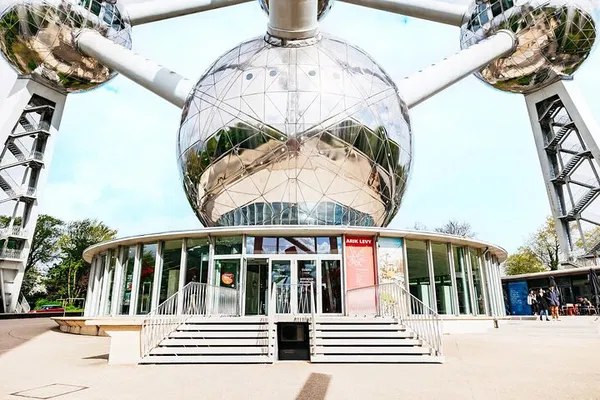 Atomium Ticket: Brussels Views & Design Museum!