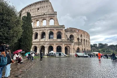 Colosseum, Roman Forum & Palatine Hill Small Group Tour