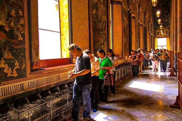 Bangkok Temples & Thai Massage: Private City Tour