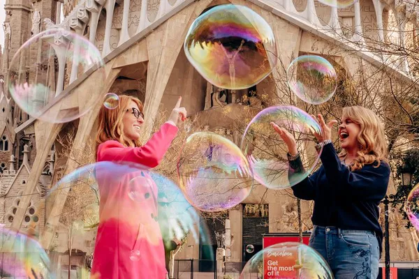 Barcelona Photoshoot: Capture Timeless Memories