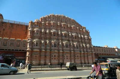 Golden Triangle Unveiled: A Delhi-Agra-Jaipur Cultural Odyssey (No Shopping!)