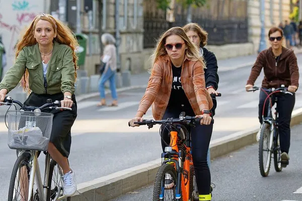 Sydney on Two Wheels: A Private Cycling Adventure