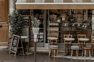 Unlock Paris: A Local's Tailored Full-Day Adventure