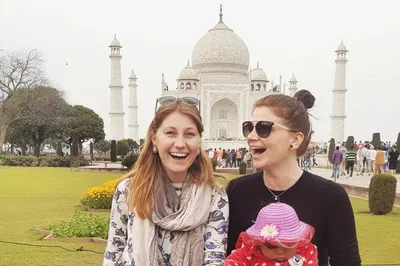 Sunrise to Sunset: Agra's Taj Mahal & Fatehpur Sikri Private Tour