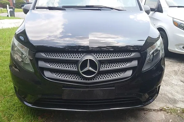 Stress-Free Savannah Arrival: Private Airport Transfer to Downtown