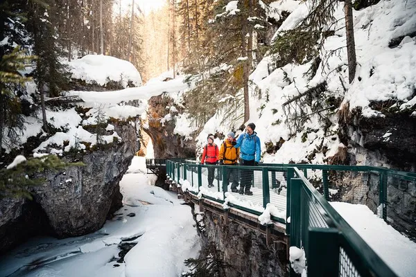 Johnston Canyon Icewalk: A Winter Wonderland Adventure