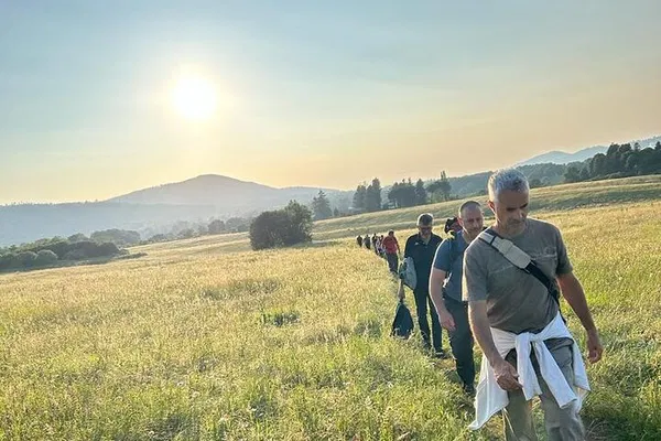 Unveiling Rome's Hidden Gems: Trekking & Castle Escapes