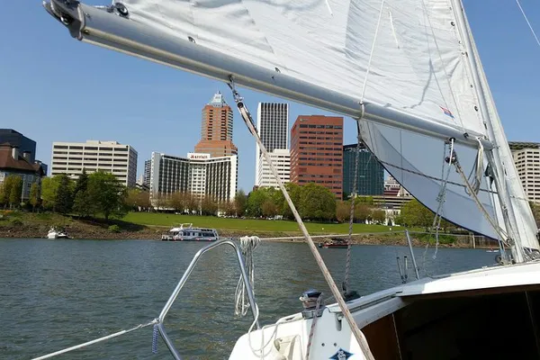 Portland 90-Minute Sailing Tour: River Views!