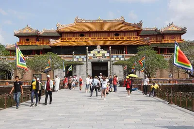 Hue Imperial City Walking Tour with Private Car