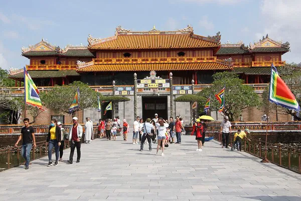 Hue Imperial City Walking Tour with Private Car