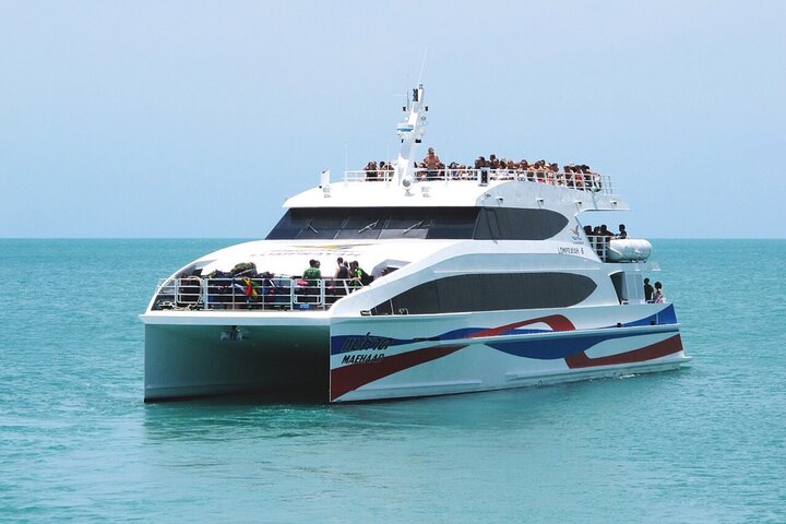 Seamless Phuket to Koh Tao Transfer: Catamaran Comfort & Scenic Views