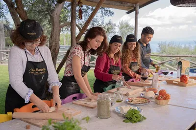 Sorrento's Culinary Gem: Pasta & Pizza Master Class at Villa del Barone