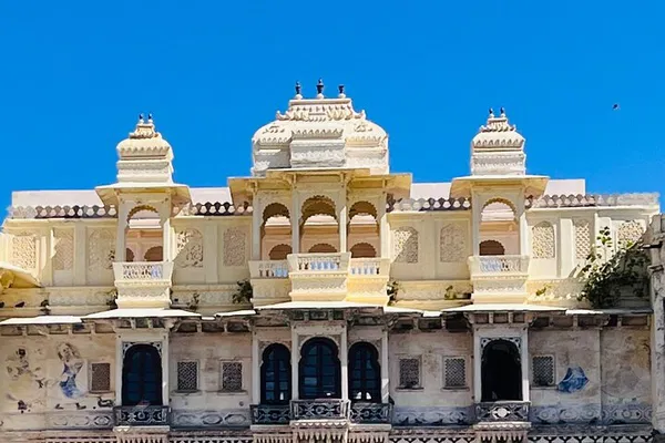 Unveiling Rajasthan's Splendors: A 6-Day Private Oasis Tour
