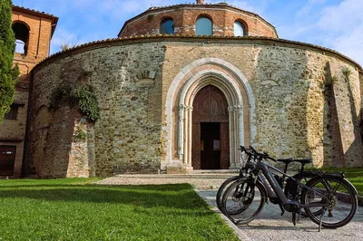 Umbria E-Bike Adventure: Explore Italy's Green Heart on Two Wheels