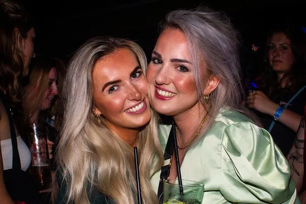 Stockholm Pub Crawl: Free Club Entry & Drink Deals