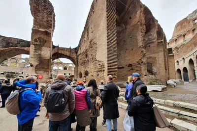 Step Back in Time: Unveiling the Colosseum & Ancient Rome's Secrets