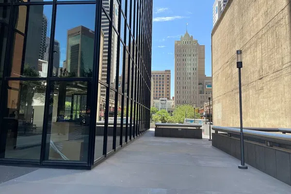 Uncover Dallas's Vibrant Past: A Self-Guided Walking Tour Adventure