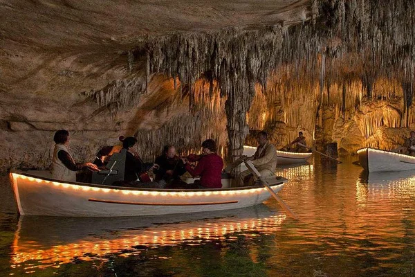 Mallorca: Drach Caves, Pearls & Porto Cristo Tour