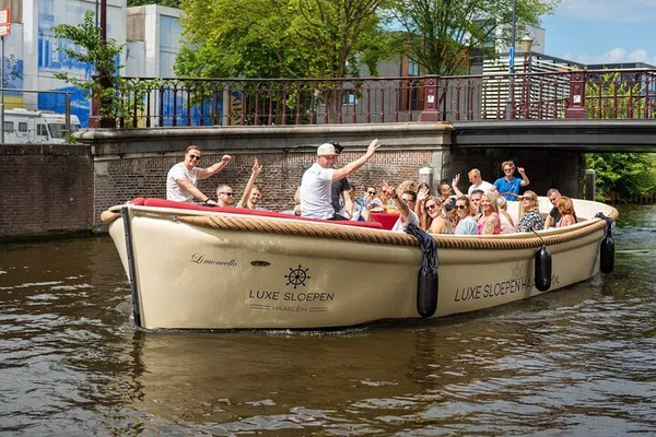 Haarlem Canal Cruise: Your Private Voyage Awaits!