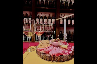 Florence Wine Tasting: Sip Tuscan Wines in 60 Minutes
