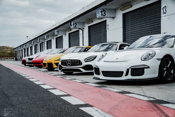 Alfa Romeo Supercar Thrill: Drive Like a Pro!